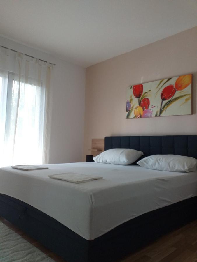 Apartments Golic Biograd Na Moru Exterior foto