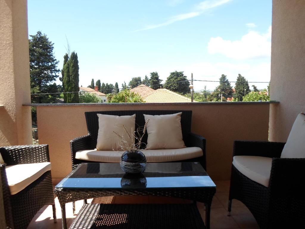 Apartments Golic Biograd Na Moru Exterior foto