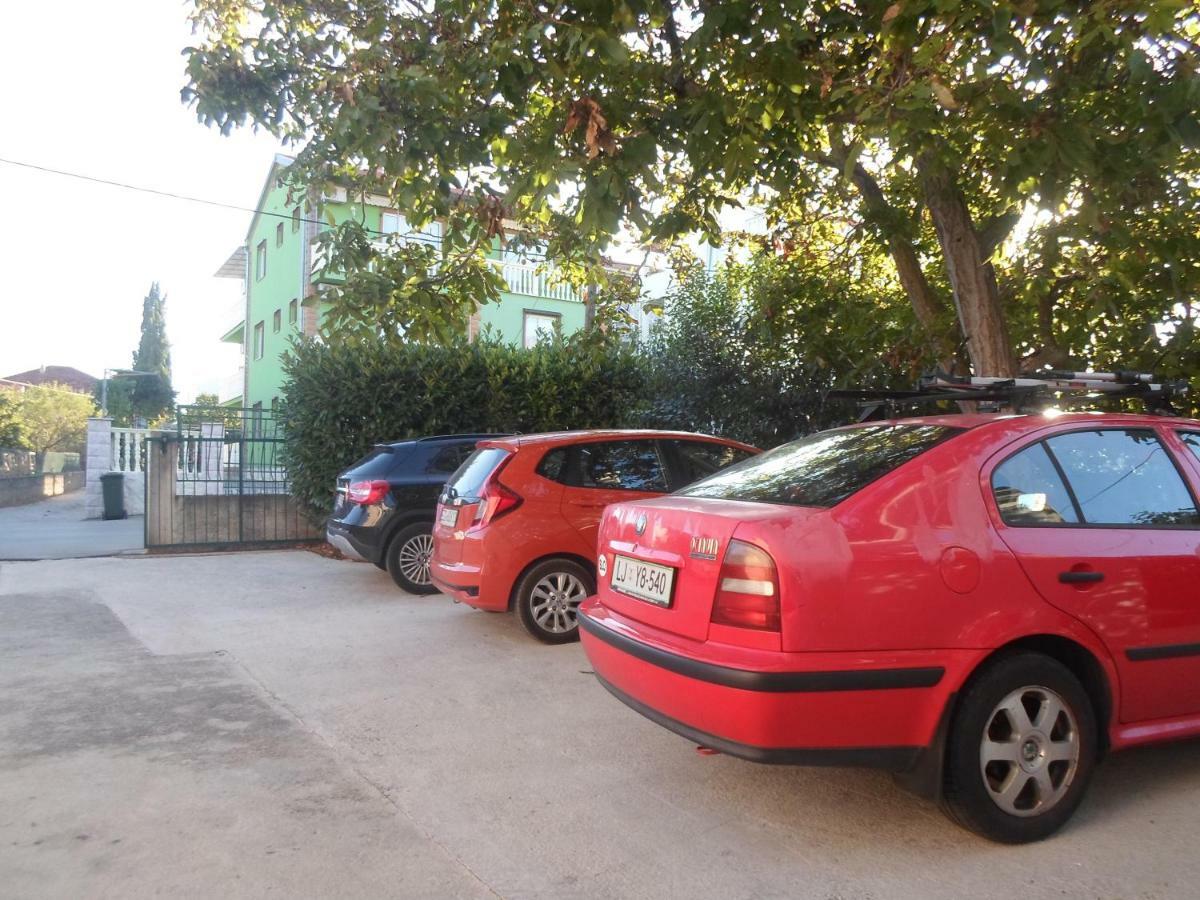 Apartments Golic Biograd Na Moru Exterior foto