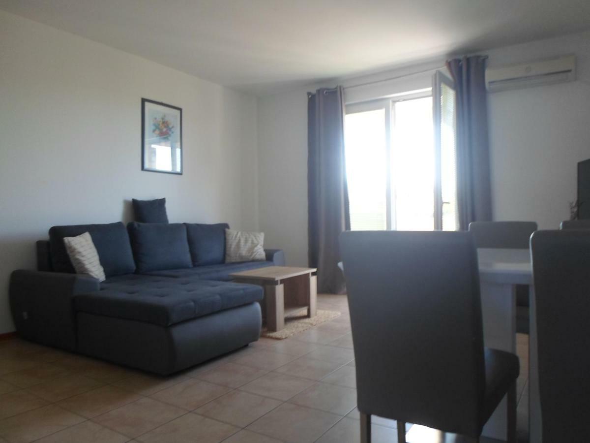 Apartments Golic Biograd Na Moru Exterior foto
